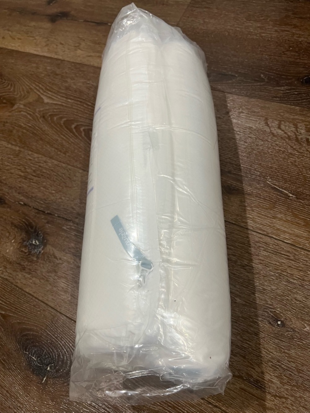 NWT Nuzzle zero gravity support pillow White / standard - Picture 2 of 6